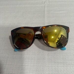 TOms sunglasses polarized #beshaddy